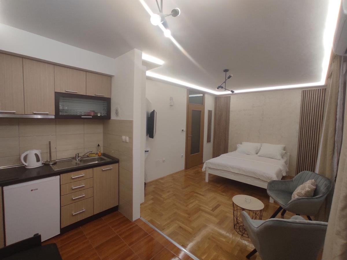 Studio Apartman Lukavica SJJ Exteriér fotografie